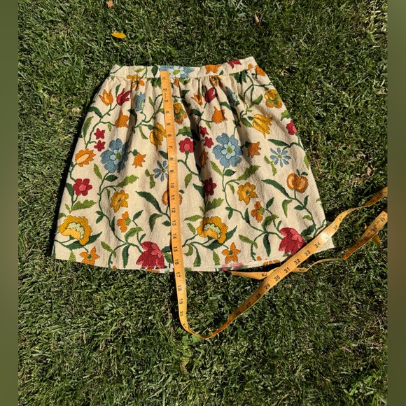 60s Vintage Cream Floral Mini Skirt - Picture 4 of 6